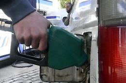 Agrigento, pompa di carburante impazzita: automobilisti fanno il pieno. Non ci sono videocamere