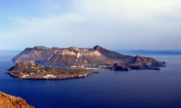 Vulcano: controlli gas negativi, ma turismo a rischio