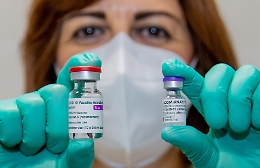 Il governo sui vaccini: ok a J&amp;J anche per alcuni over 60 e s&igrave; a richiamo AZ per chi rifiuta mix