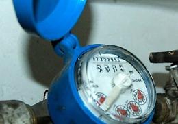 Bollette Aica, scoppia il caso conguagli: "Sono illegittimi, violate le regole sulle letture"