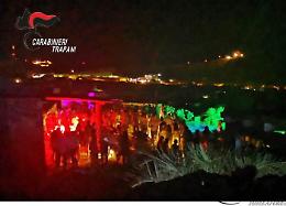 Festa abusiva con 300 persone a Pantelleria: denunciato dj