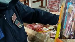 Polizia sequestra 23 chili di botti non autorizzati nel Messinese