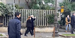 Mattarella a Palermo, la folla lo applaude: «Grazie Presidente»