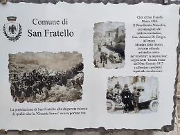 Targa per commemorare una frana richiama ricordo di Mussolini: è polemica