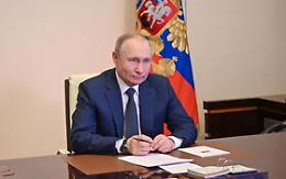 Putin oscura Fb e Twitter, poi multe e carcere contro "fake news"