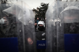 Istanbul: arresti prima della manifestazione dell'8 marzo