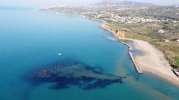 L'isolotto riemerge dopo 300 anni per la bassa marea e l'alta pressione