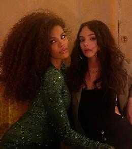 Tina Kunakey compie 25 anni e festeggia anche con Deva Cassel