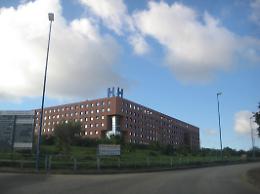 Botte tra due impiegate di un albergo: una denuncia l'altra