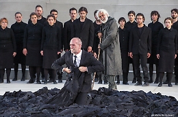 Ovazione da stadio per l'Edipo re firmato da Carsen