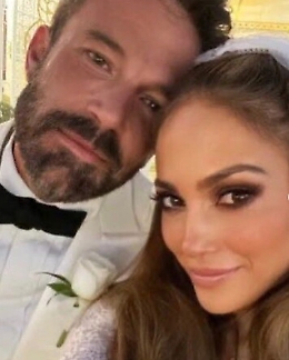 Jennifer Lopez e Ben Affleck sposi a Las Vegas: per lei è il quarto sì