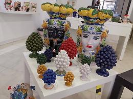 Il caro-bollette spegne anche i forni dei ceramisti del Calatino: «Meglio non lavorare più»