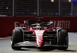 Gp Singapore: pole a Leclerc, quarto tempo per Sainz