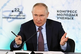 «Stop alla propaganda Lgbt»: Putin firma una legge che vieta la «promozione»  degli «atteggiamenti sessuali non tradizionali»