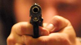 Netturbino spara a due colleghi, ferendoli, e poi si suicida
