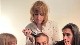 Damiano dei Maneskin si rasa a zero, il cambio di look in time lapse. E le fan sono disperate