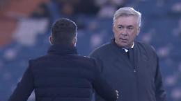 Ancelotti e Gattuso, il (freddo) saluto tra i due: stretta di mano veloce e nessun sorriso