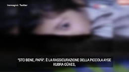 Bimba di 5 anni estratta viva dalle macerie in Turchia: «Papà, sto bene»
