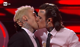 Sanremo, Rosa Chemical sul bacio a Fedez: &laquo;Niente di preparato. Messaggio di libert&agrave;&raquo;