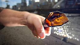 Catania, con una bottiglia di vetro inveisce contro i passanti e crea il panico