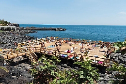 A Catania ora &egrave; davvero estate: apre la spiaggia libera Vulcano, pronti i solarium di piazza Europa