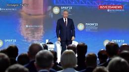 Putin ricorda Berlusconi e chiede un minuto di silenzio: «Era un uomo molto brillante»