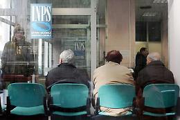 Manovra, pensione decurtata per 700 mila dipendenti pubblici