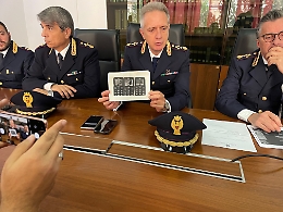 I consigli della polizia per prevenire truffe, furti e rapine