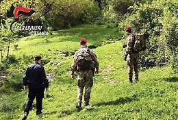 Per regalarsi una notte d'amore a casa di un'amica simula un incidente: taorminese dai domiciliari finisce in carcere