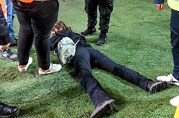 Udine, sventati due tentativi di invasione di campo di attivisti pro Pal durante Italia-Israele
