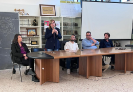 Assegnata la residenza a 17 famiglie che hanno preso casa con il contributo di 5mila euro del Comune
