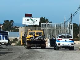 Vittoria,  incidente autonomo: due feriti