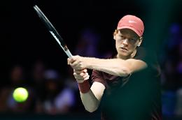 Sinner avanza in semifinale a Parigi: Shelton si arrende in due set