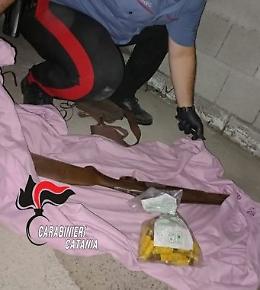 Sequestro di armi e droga a Giarre: una 54enne denunciata