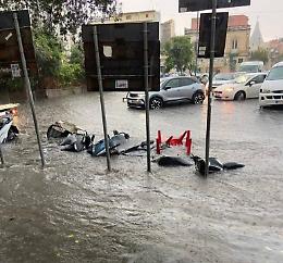 Allagamenti a piazza Euripide, il Comune: «Non responsabilità della riqualificazione»