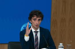 Bignami (FdI): «Consiglieri del Colle contro il Governo». Il Quirinale: «Accuse ridicole». Poi Fazzolari prova a spegnere l'incendio