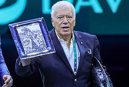 Nicola Pietrangeli, da Parigi alla Coppa Davis l'addio al re della terra rossa