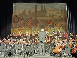 La magia del Natale accende il teatro Garibaldi di Modica