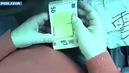 La truffa milionaria all'onlus che gestisce Santa Maria del Fiore a Firenze: gli indagati contavano le mazzette di banconote&nbsp;in auto