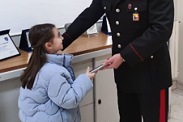 Ladra ai domiciliari beccata con l&rsquo;iPhone rubato nascosto nella centralina dell&rsquo;acqua