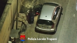 Il drone &ldquo;Attia tal&igrave;u&rdquo; a Trapani continua a fare vittime tra gli sporcaccioni