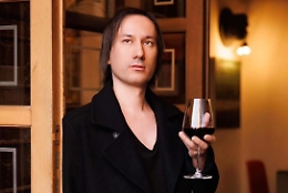 &ldquo;Voice de-wine&rdquo; di Dario Matteo Gargano chiude &ldquo;Milo tra musica, teatro e vino

