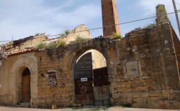 Dal vano 3 spunta un castello con cavallo rampante: l'ex gasometro di via Angeli si prepara a diventare museo