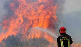 Patern&ograve;, arrestato piromane di 40 anni:  aveva appiccato il fuoco alle sterpaglie