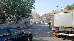 Incendi in tutta la Sicilia: fronte complesso vicino Sigonella. A Motta rogo vicino il centro abitato