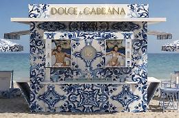 Catania si tinge di blu Mediterraneo: weekend tra profumi e relax con Dolce&Gabbana