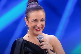 L'ex concorrente di X Factor multata a Catania, Lunaspina: &laquo;Verbale ingiusto mentre cantavo in piazza Mazzini&raquo;