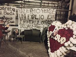 Nuova rissa in via Spinuzza, nella zona dell'omicidio di Paolo Taormina: agente spinto a terra 