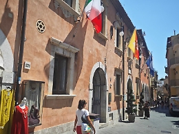 Taormina: parcheggi e immobili, ecco il piano della Giunta