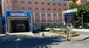 Secondo decesso in poche settimane all'ospedale "Vittorio Emanuele" di Gela: familiari chiedono autopsia e accertamenti